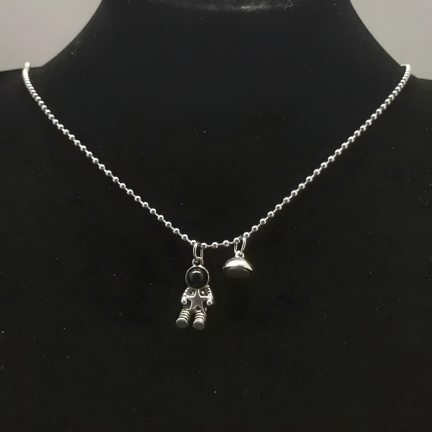 Desteyante 2 Collares Astronautas conexión lunar